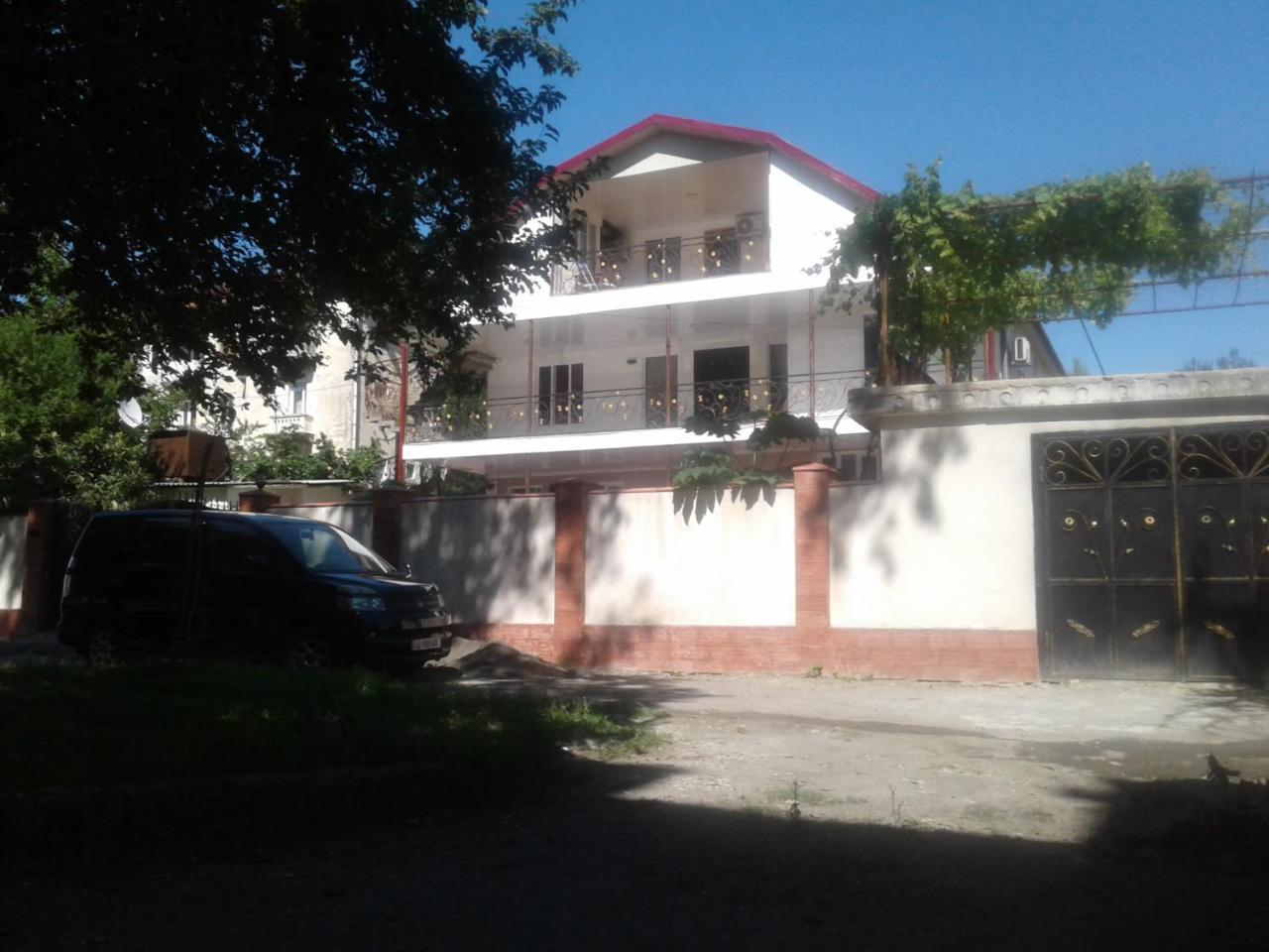 Irina Hotel Tskaltubo Exterior foto